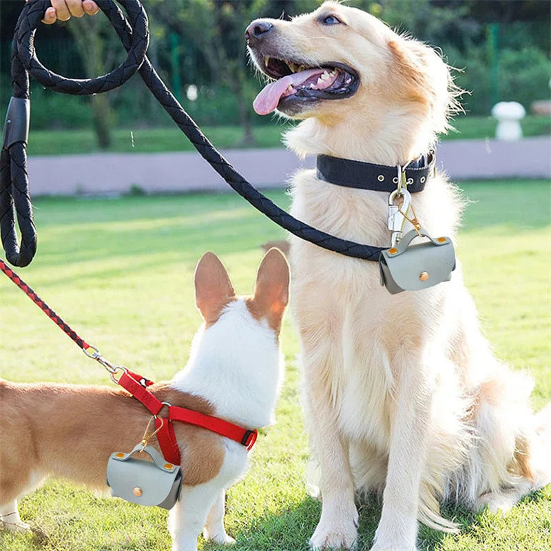 Porte-sacs pour chien élégant en élégant simili cuir 