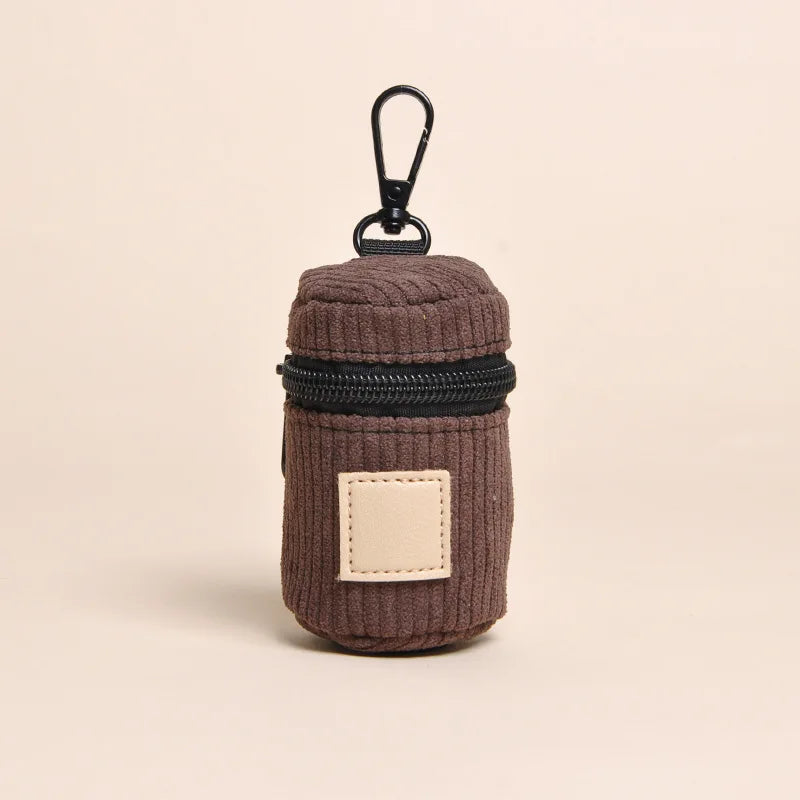 Porte sac à déjections en velours côtelé muni d'un crochet